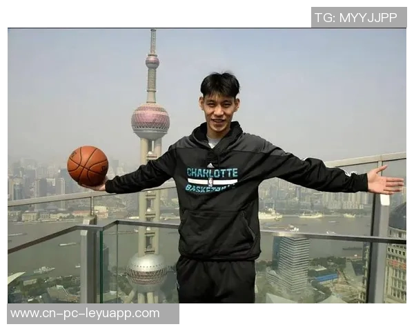 林书豪带领尼克斯迎战小牛展现华裔球员的风采与实力 林书豪带领尼克斯迎战小牛展现华裔球员的风采与实力